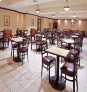 Wyndham Garden Erie 2*